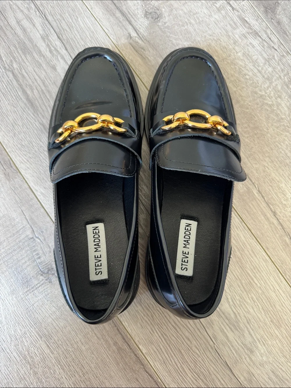 Steve Madden Linka Black Leather Gold Chain Loafers Preppy Classic Size 8.5